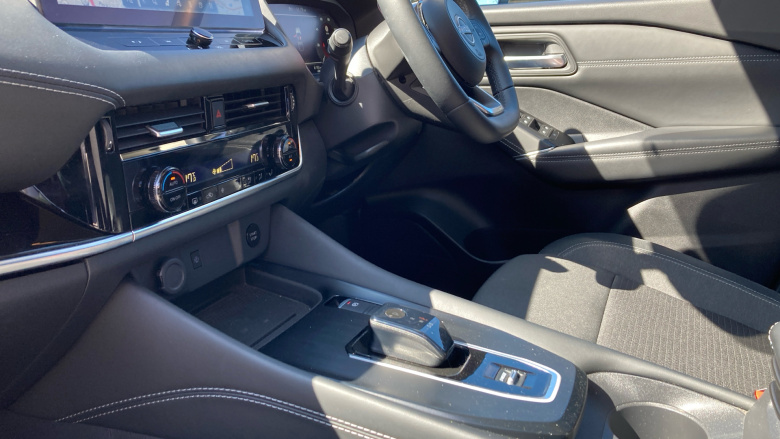 Nissan Qashqai 1.5 E-Power N-Connecta 5dr Auto Hybrid Hatchback